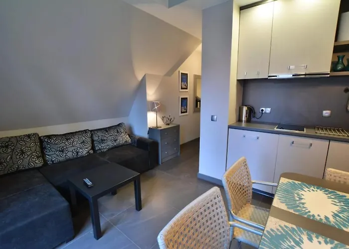 Prima Apartment Rewal