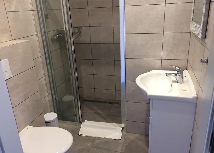 Prima Apartment Rewal